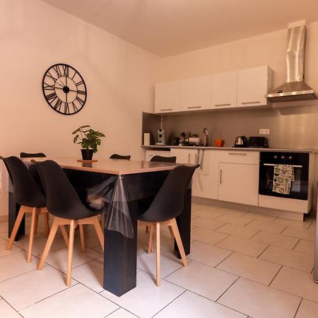Appartement Tout Equipe Pour 6 Personnes A 15Min Des Plages Beziers Bagian luar foto