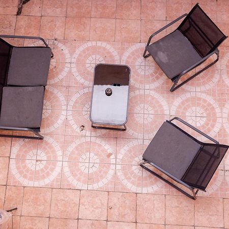 Appartement Tout Equipe Pour 6 Personnes A 15Min Des Plages Beziers Bagian luar foto