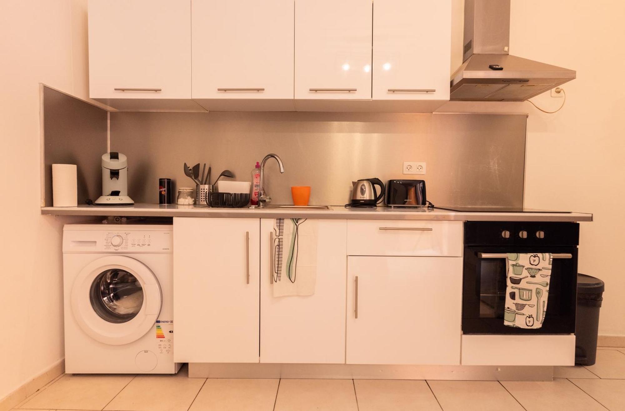 Appartement Tout Equipe Pour 6 Personnes A 15Min Des Plages Beziers Bagian luar foto